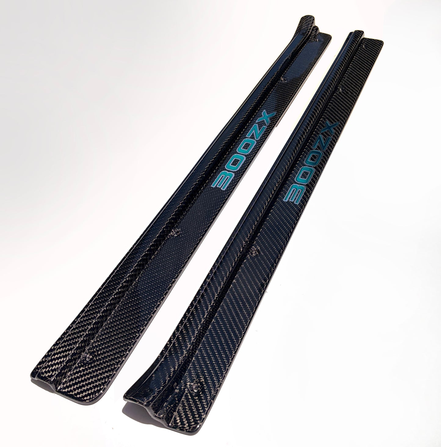 ZThirtyTwo Carbon Fiber Door Sills Teal Chrome Logos