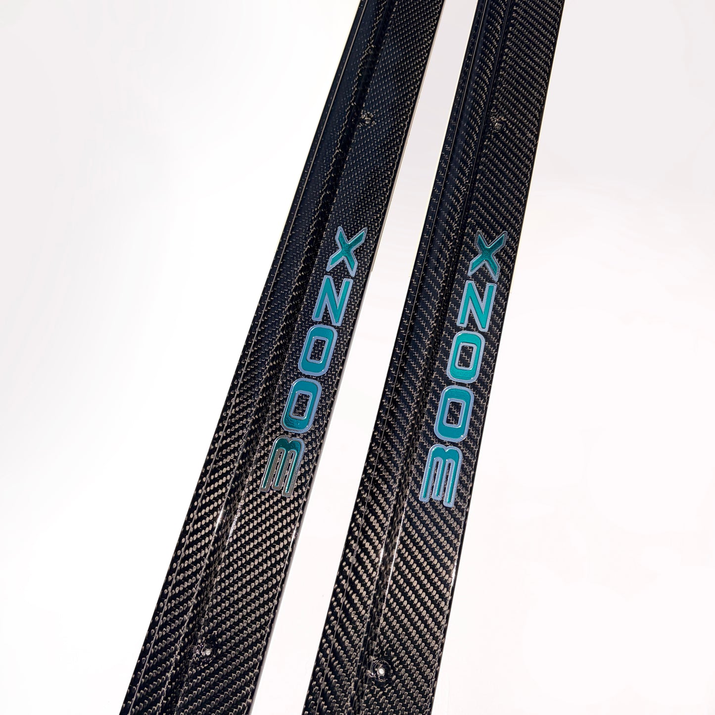 ZThirtyTwo Carbon Fiber Door Sills Teal Chrome Logos